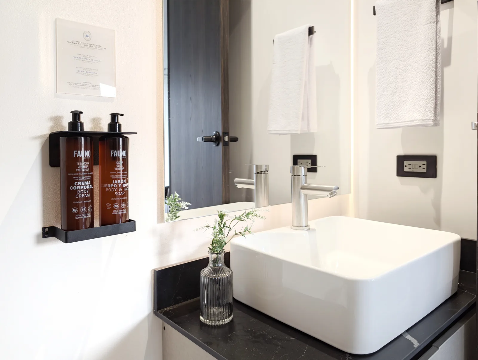 Cozinha equipada de uma suite no Laureles Selection Suites